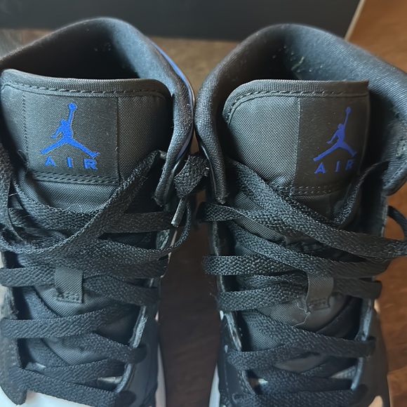 Air Jordan 1 Mid (GS) sz 6.5 youth - Picture 9 of 11